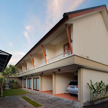 Iconic Bali Living Bed & Breakfast Denpasar Eksteriør bilde