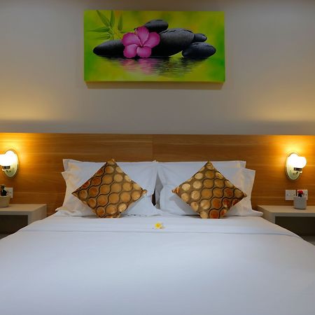 Iconic Bali Living Bed & Breakfast Denpasar Eksteriør bilde